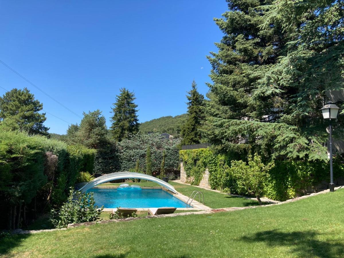 Los Cedros, Gran Chalet Con Piscina Y Apartamento En Navacerrada Kültér fotó